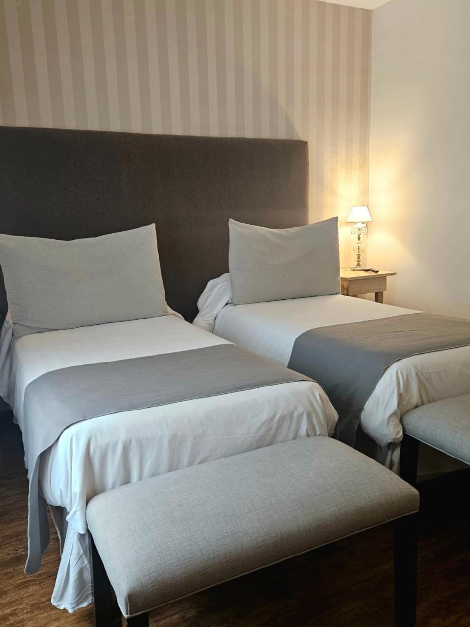 Quarto Standard com Cama de Casal ou 2 de Solteiro